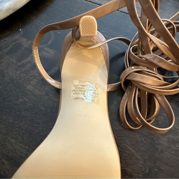 Steven Madden Strappy Sandals Lace Up Size 9 Tan - Picture 8 of 10